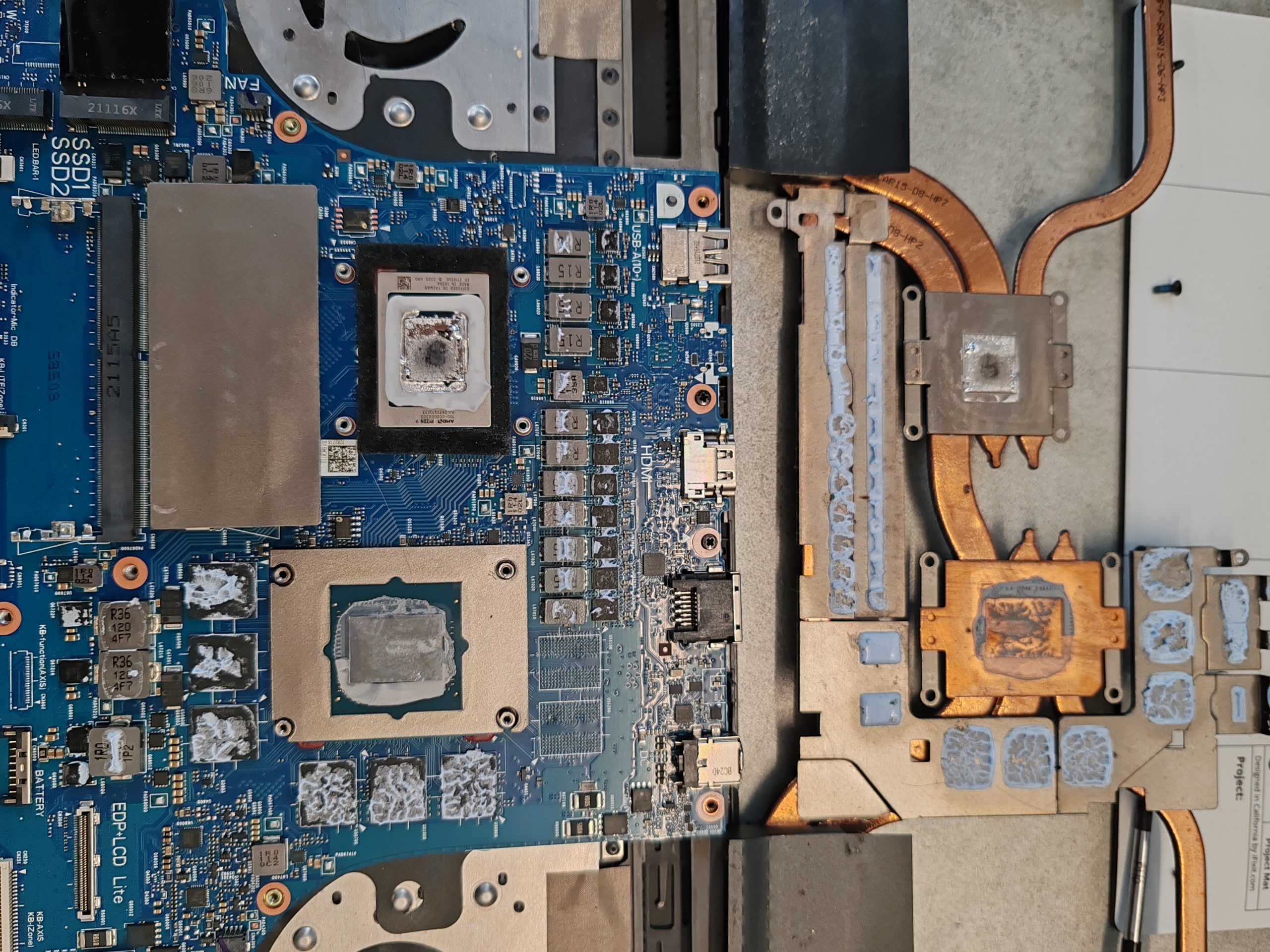 Changement pâte thermique CPU + dépoussiérage (PC Portable)